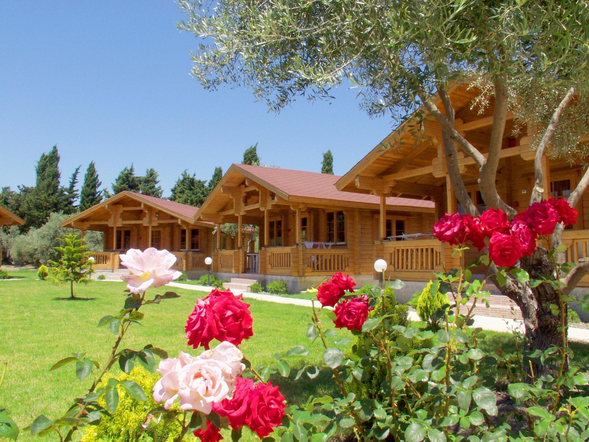 Sandys Studios Apartments And Log Villas Псалиди Екстериор снимка