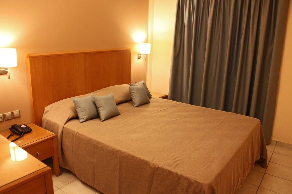 Sandys Studios Apartments And Log Villas Псалиди Екстериор снимка