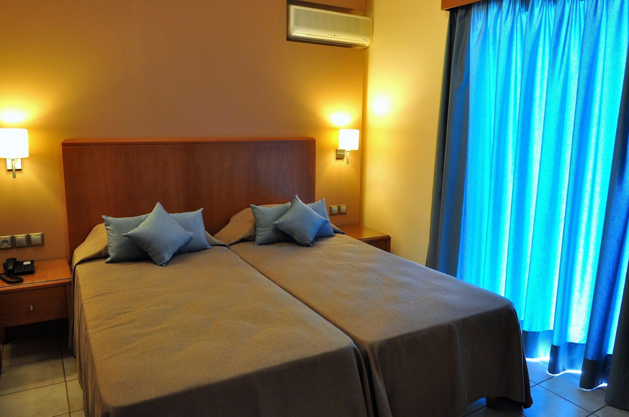 Sandys Studios Apartments And Log Villas Псалиди Екстериор снимка