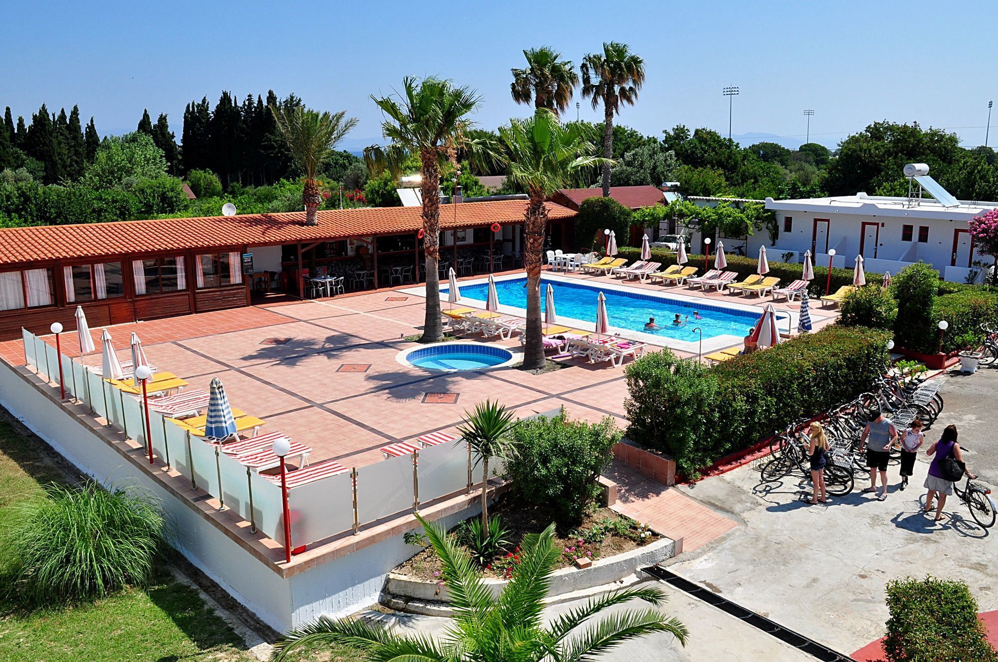 Sandys Studios Apartments And Log Villas Псалиди Екстериор снимка